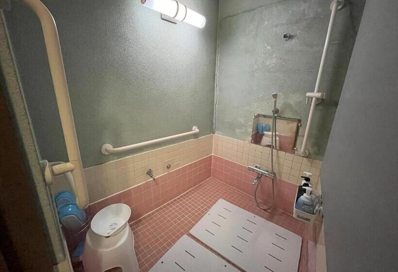 福井駅から徒歩2分の1棟貸切民泊 最低限福井駅前