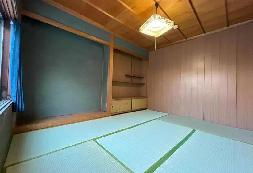 福井駅から徒歩2分の1棟貸切民泊 最低限福井駅前