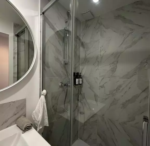 تختخواب و صبحانه La Chambre Bleue