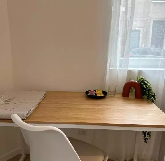 تختخواب و صبحانه La Chambre Bleue