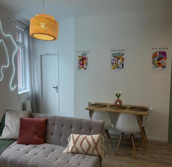 تختخواب و صبحانه La Chambre Bleue