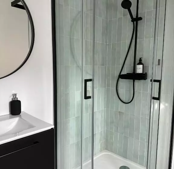 تختخواب و صبحانه La Chambre Bleue