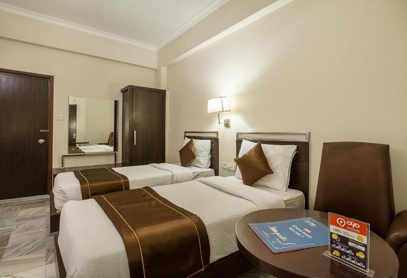 Collection O Hotel Arch Inn