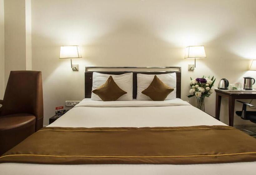 Collection O Hotel Arch Inn