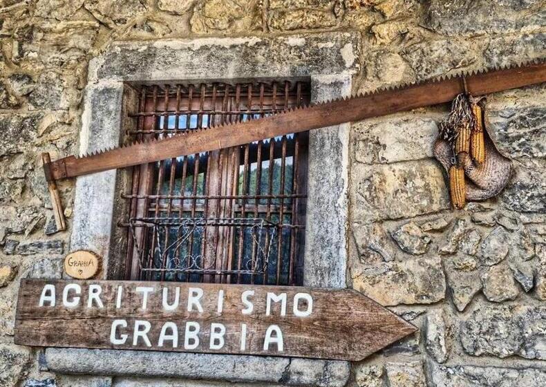 בית מלון כפרי Agriturismo Grabbia