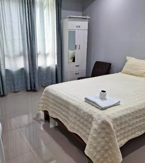 هتل Hospedaje Huamani & Mi Casa