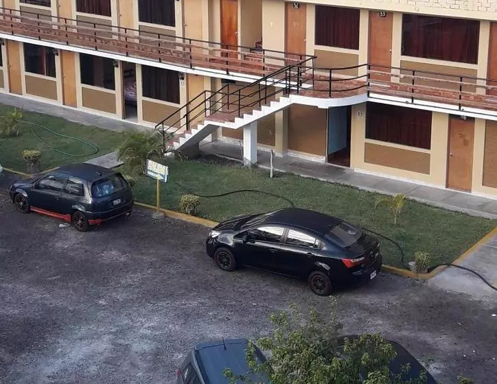 هتل Hospedaje Huamani & Mi Casa