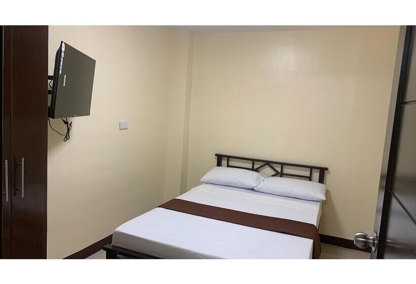 בית מלון כפרי Oyo 1045 Rayjan Apartelle