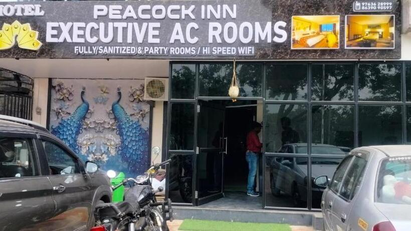 هتل Peacockinn