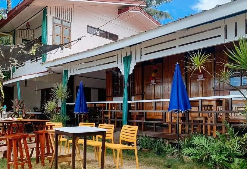هتل Reddoorz @ Tandikan Beach Cottages