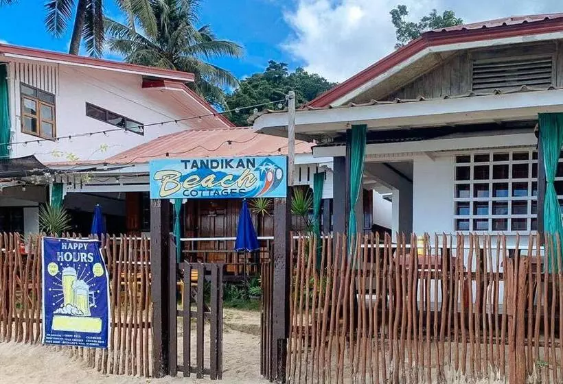هتل Reddoorz @ Tandikan Beach Cottages