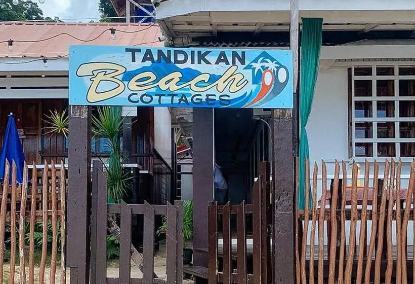 هتل Reddoorz @ Tandikan Beach Cottages