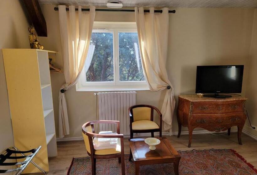 پانسیون Domaine Bassy