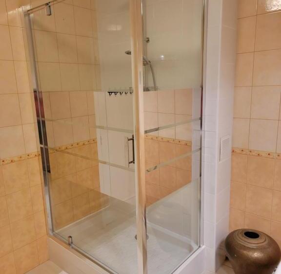 پانسیون Domaine Bassy