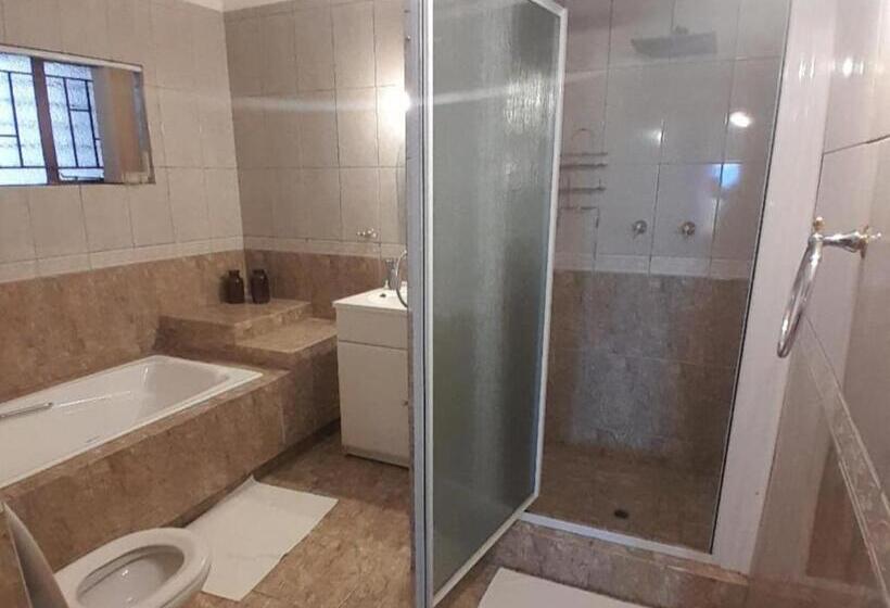 Пансион The Mansion Lodge