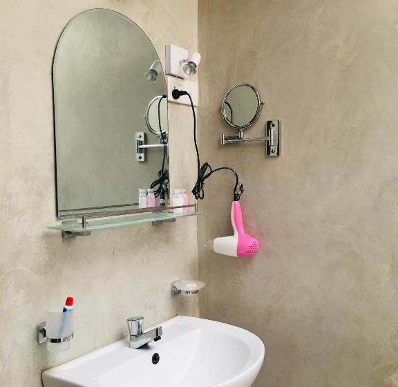 ペンション Transit Cabin