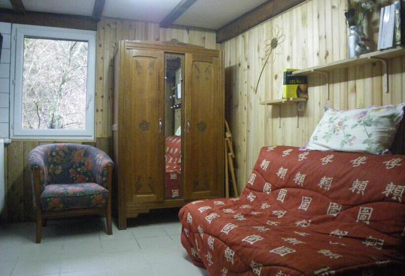 مبيت وإفطار Chambre Quadruple Du Grand Sapin