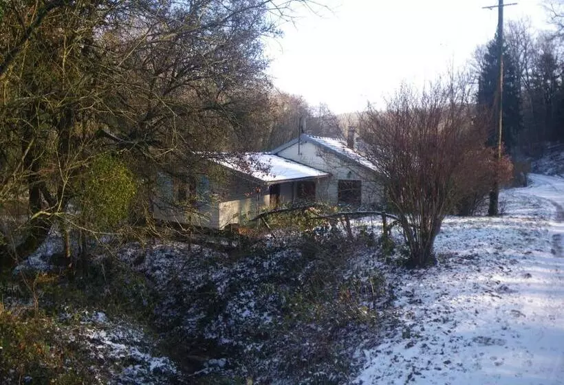 Aamiaismajoitus (B&B) Chambre Quadruple Du Grand Sapin