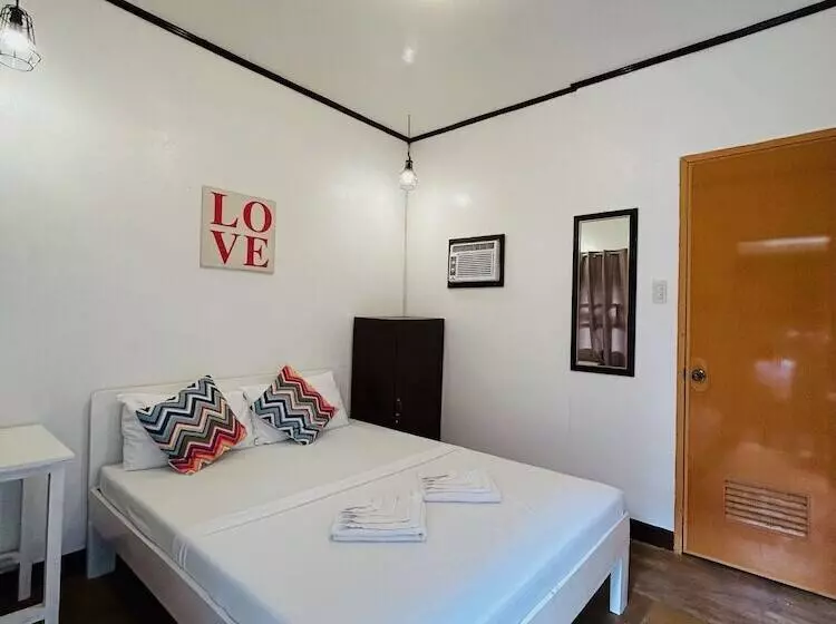 ホテル Anaya Inn And Restobar