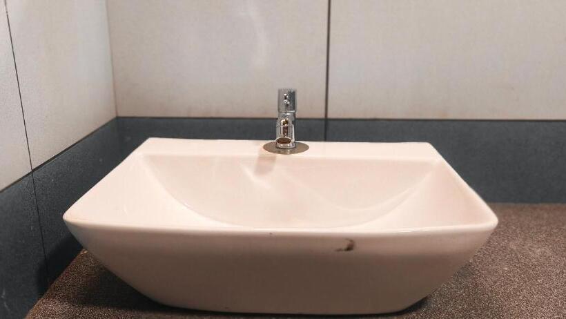 בית מלון כפרי Angels Nest Home Stay 2 Acra Private Plantation Balconey Sunrice View Near Ngarhole Wild Life , Kuru