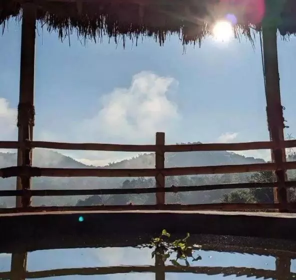 Hotelli Angels Nest Home Stay 2 Acra Private Plantation Balconey Sunrice View Near Ngarhole Wild Life , Kuru