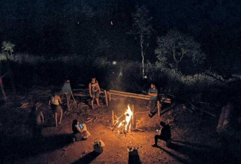 בית מלון כפרי Angels Nest Home Stay 2 Acra Private Plantation Balconey Sunrice View Near Ngarhole Wild Life , Kuru