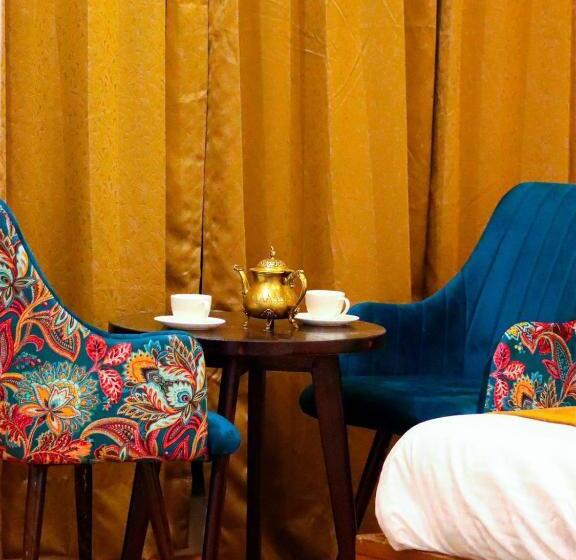 Hotel Karakoram Residency