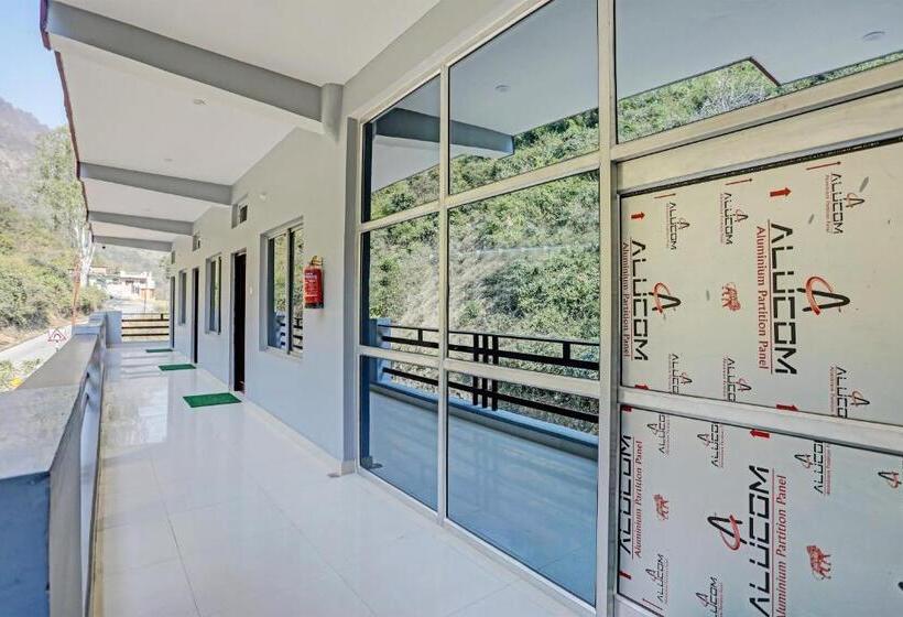 Oyo Paramount Hotel And Restaurant