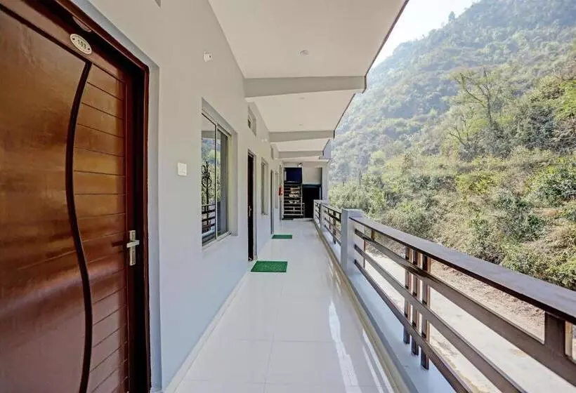 Oyo Paramount Hotel And Restaurant