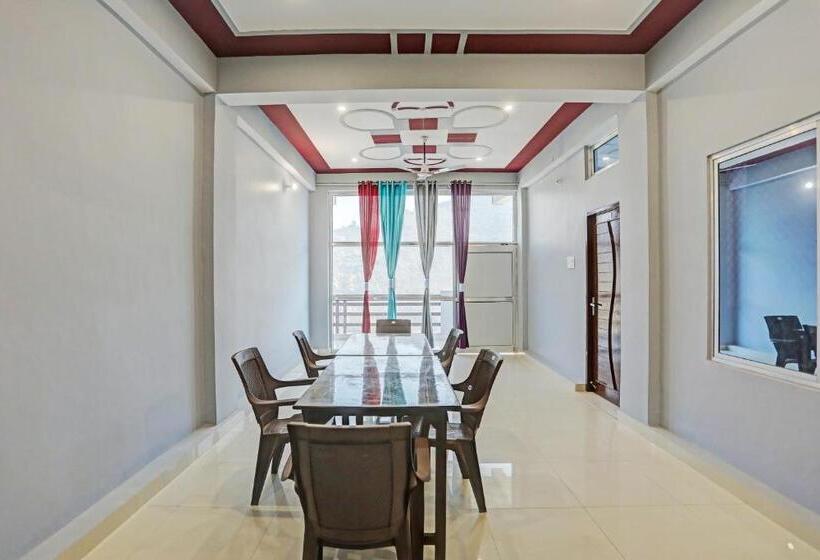 Oyo Paramount Hotel And Restaurant