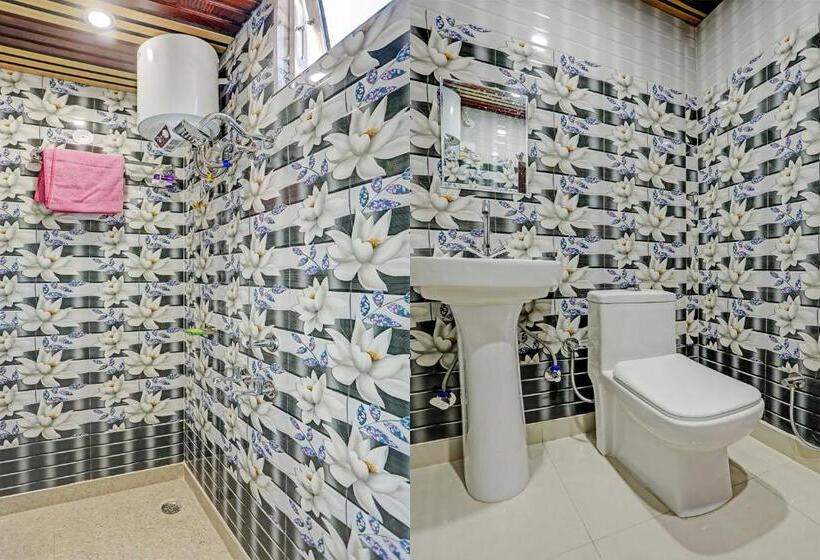 Oyo Paramount Hotel And Restaurant