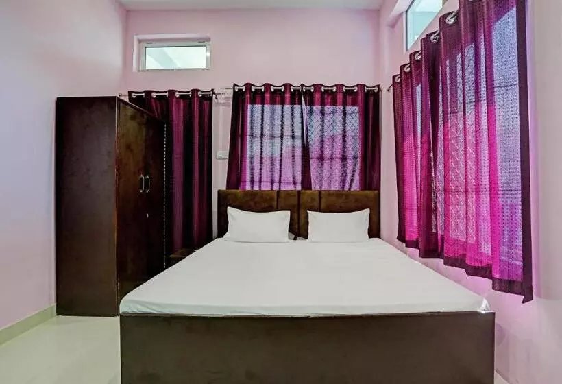 Oyo Paramount Hotel And Restaurant