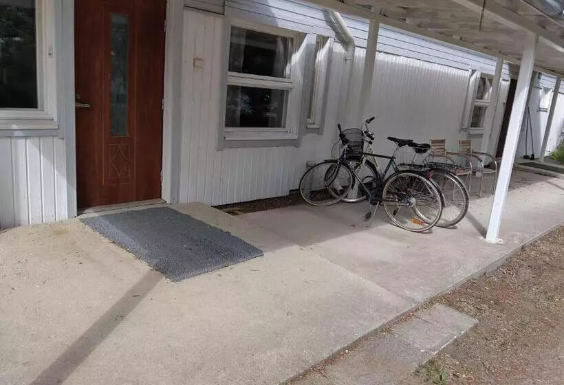 ペンション Saarnimaja