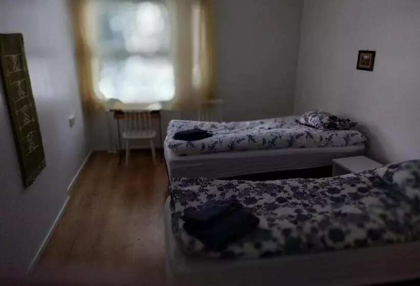 ペンション Saarnimaja