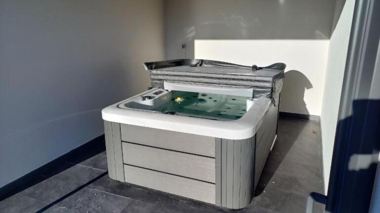 ベッドアンドブレックファースト Chambres D Hôtes Les Hirondelles