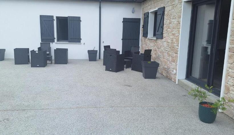 ベッドアンドブレックファースト Chambres D Hôtes Les Hirondelles