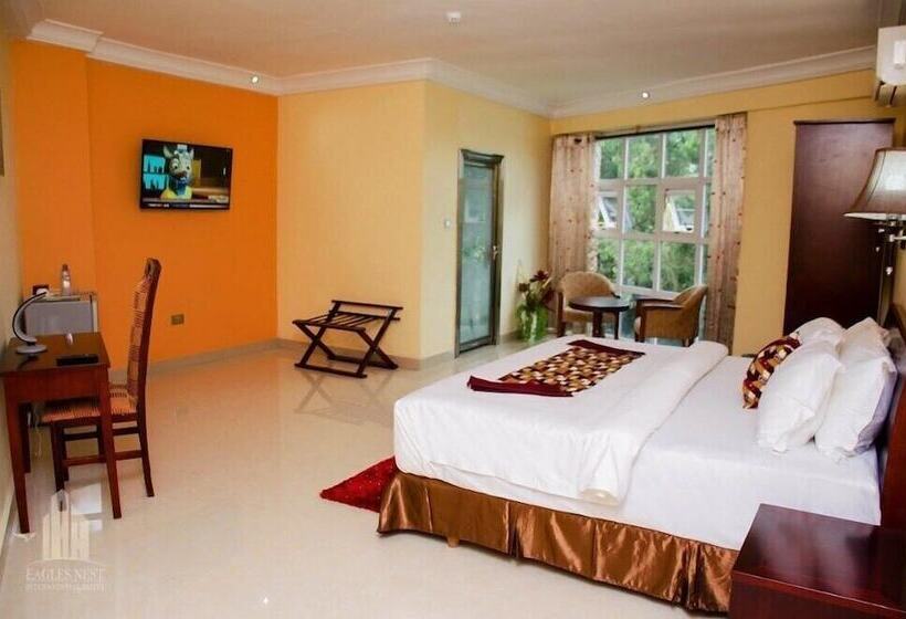 ホテル Eagles Nest In.