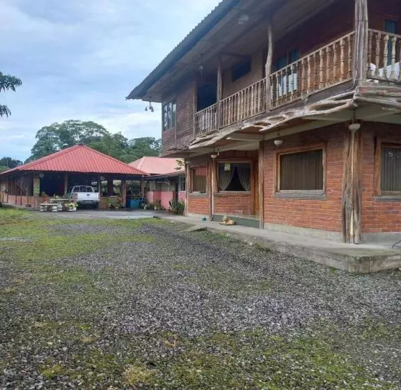 ホテル Finca La Esperanza