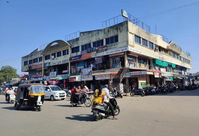 Hotel Lake View Dabhoi