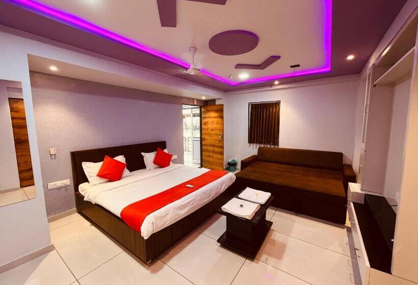 Hotel Lake View Dabhoi