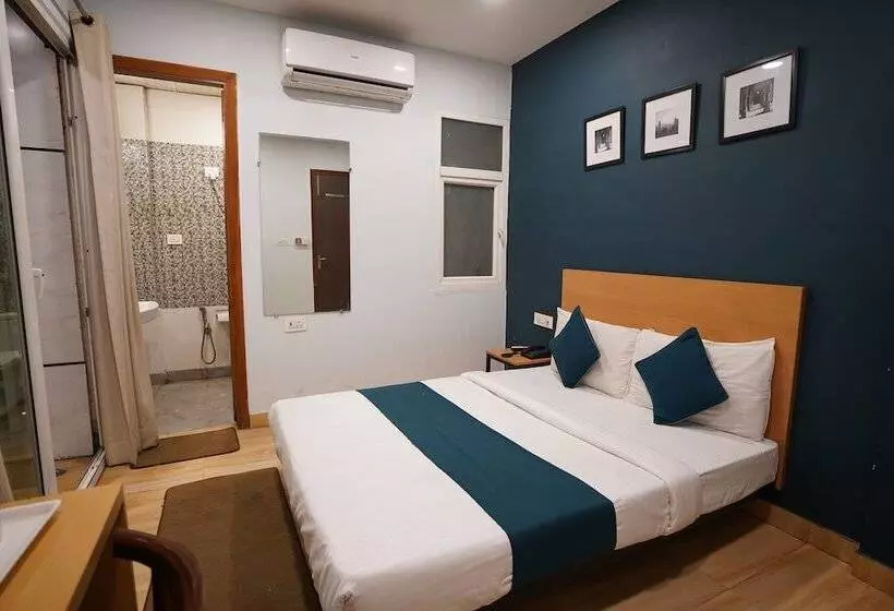 هتل Lyf Corporate Suites   Peera Garhi