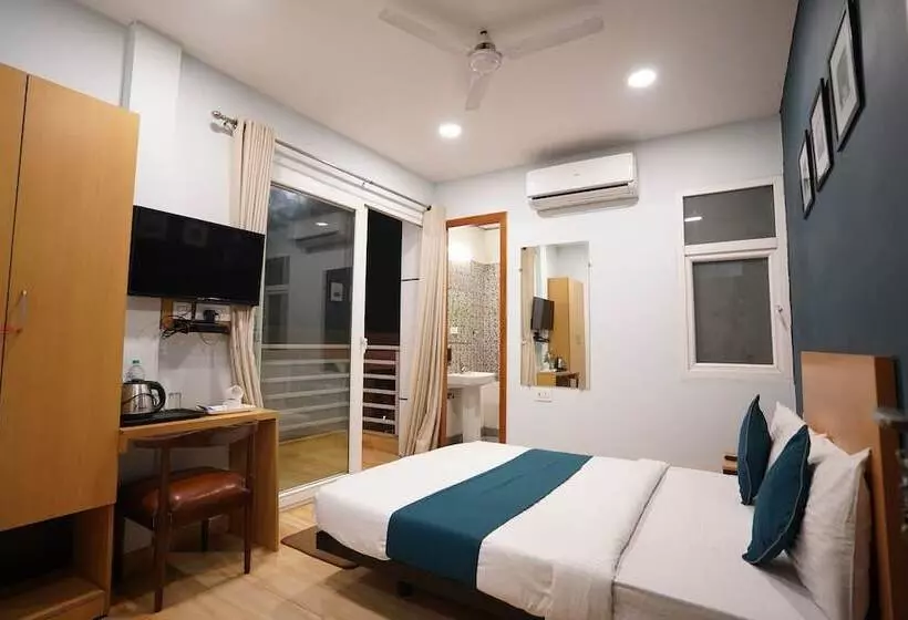 هتل Lyf Corporate Suites   Peera Garhi