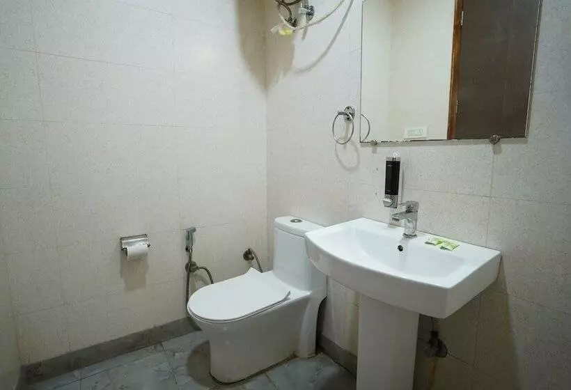 هتل Lyf Corporate Suites   Peera Garhi
