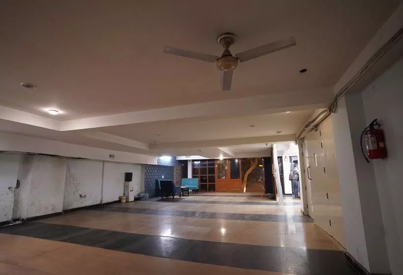 هتل Lyf Corporate Suites   Peera Garhi