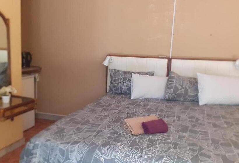 בית מלון כפרי Ochsenwagen Pension