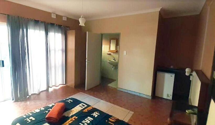 בית מלון כפרי Ochsenwagen Pension