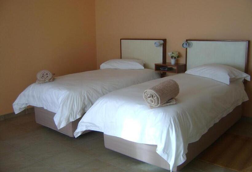 בית מלון כפרי Ochsenwagen Pension