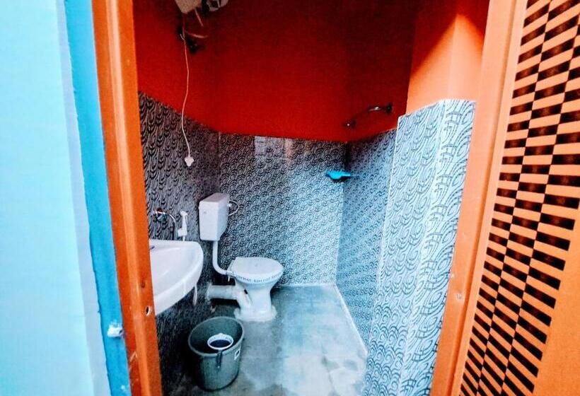 هتل The Rajkhowa Palace