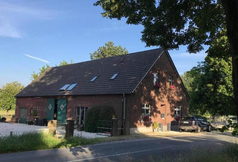 Ks Kotten Bed And Breakfast