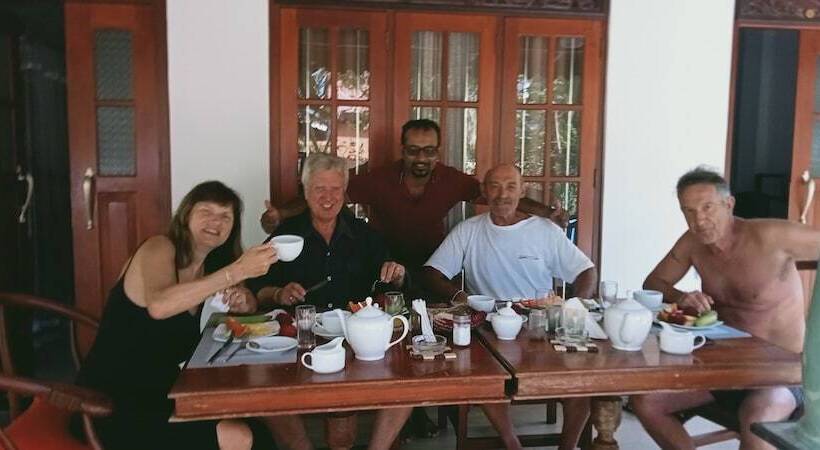 بنسيون Charika Villa